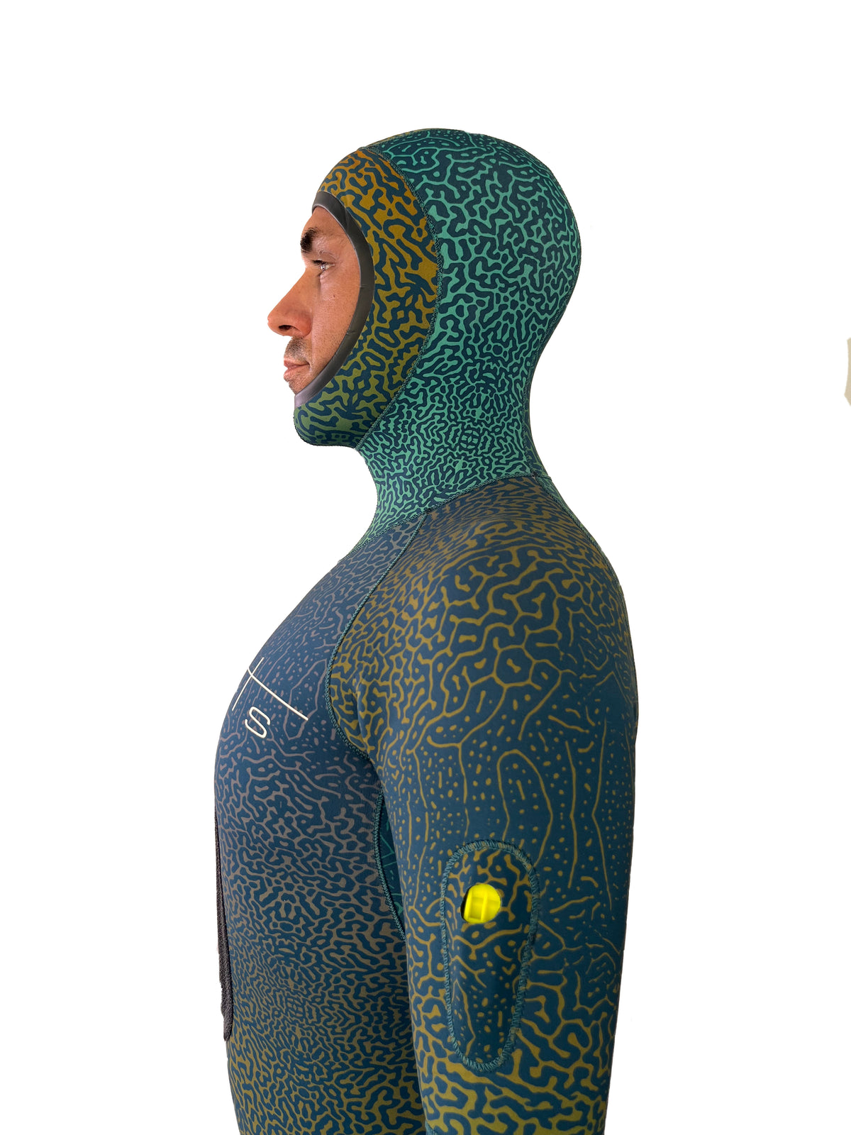 Kevlar reinforced chest pad on the Reef Camo Spearfishing Wetsuit
